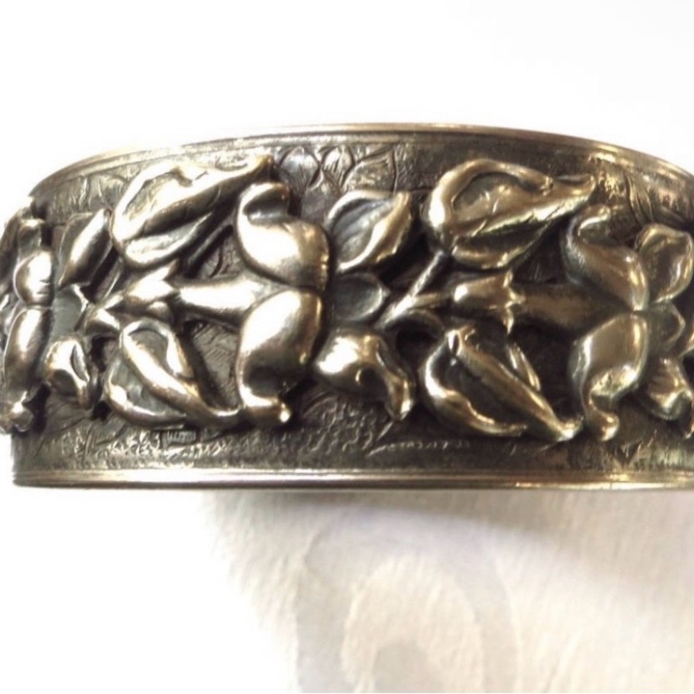 Sterling Silver Art Nouveau Bangle Flower Motif - Picture 3 of 5
